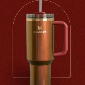 Stanley x Lainey Wilson Country Gold Quencher H2.0 FlowState™ Tumbler | 40 OZ